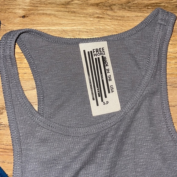 Bundle of 2 Free People tank tops - Picture 3 of 3